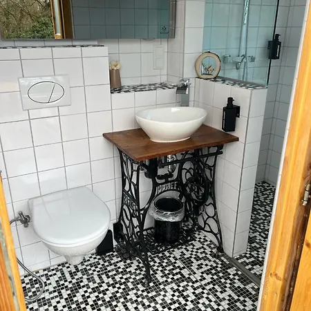Henrys Cozy Tiny House - Ruhig, Garten, Terrasse 公寓 维尔茨堡